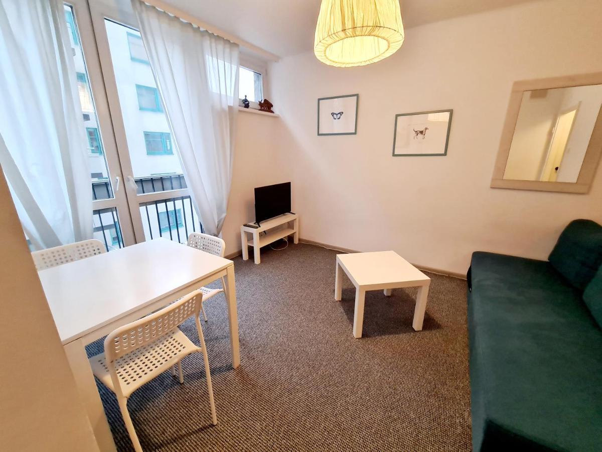 Апартаменты Topfloor Greeceflat A Cosy Flat In The City Center Варшава Экстерьер фото