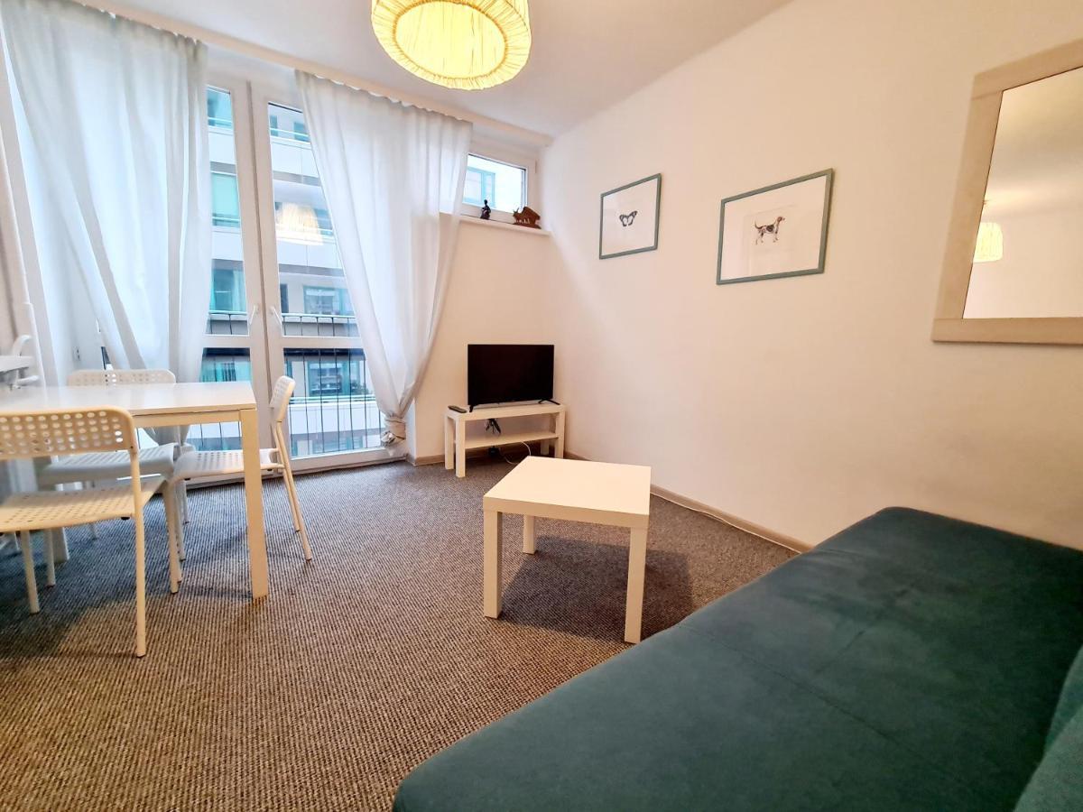 Апартаменты Topfloor Greeceflat A Cosy Flat In The City Center Варшава Экстерьер фото
